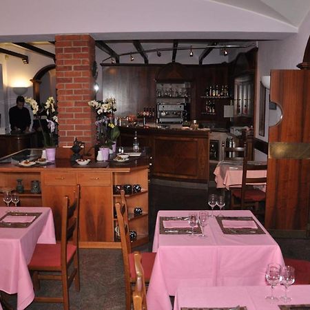 Albergo Ponte Vecchio Cernobbio Bagian luar foto