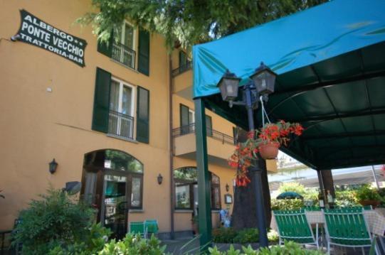 Albergo Ponte Vecchio Cernobbio Bagian luar foto